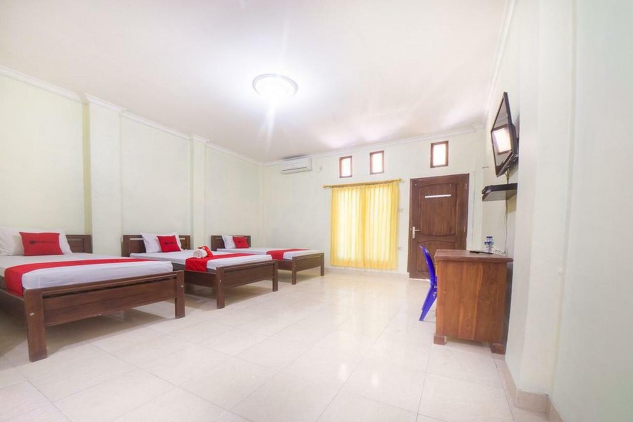 Reddoorz Near Nusa Cendana University Kupang  Exteriör bild